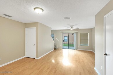 7713 Highchair Ln, Jacksonville, FL 32210 - photo 4