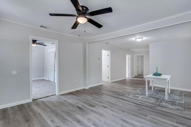 1013 Trinity St, Cleburne, TX 76031 - photo 4