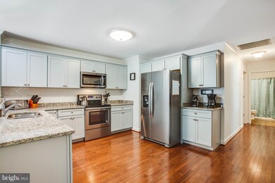 323 Cedar Ln, Colonial Beach, VA 22443 - photo 2