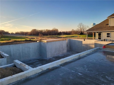 4490 Aspen Dr, Basehor, KS 66007 - photo 2