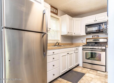 Listing Address Emerald Dr -3