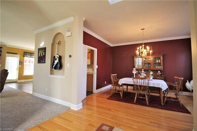 200 Farriers Ln, Jamestown, NC 27282 - photo 7