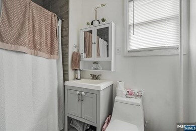 102 22nd Ave unit 104, Paterson, NJ 07513 - photo 5