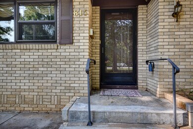 815 W Pleasant-7