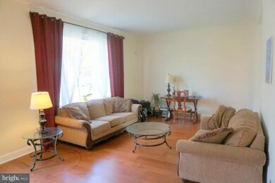 7705 Topton St, New Carrollton, MD 20784 - photo 5