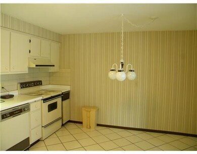 3 Alta Vita Dr unit 405, Greensburg, PA 15601 - photo 2