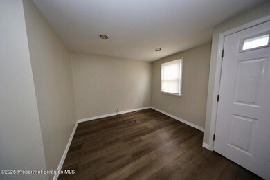 1043 Main St unit L 11, Scranton, PA 18519 - photo 5