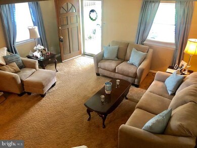 3221 Albemarle Ave, Upper Darby, PA 19026 - photo 4