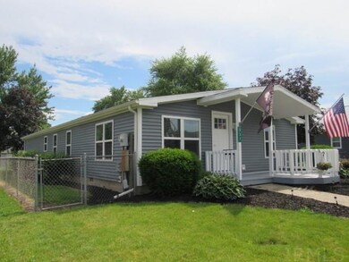 337 W 2nd St, Auburn, IN 46706 - photo 2