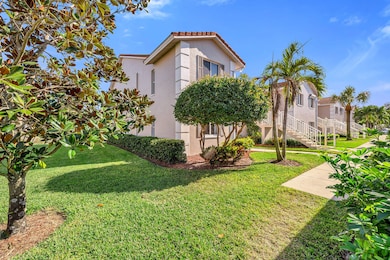 700 Saratoga Cir unit 101, Naples, FL 34104 - photo 2