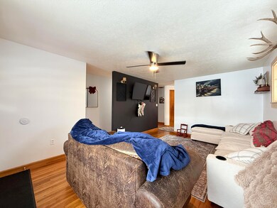 1217 6th St, Havre, MT 59501 - photo 5