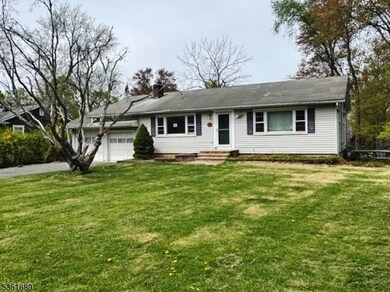 17 Hilltop Cir, Whippany, NJ 07981 - photo 2