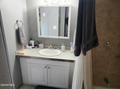 37311 47th St E unit Spc. 35, Palmdale, CA 93552 - photo 7