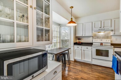 507 Bay Dale Ct, Arnold, MD 21012 - photo 3