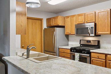 698 Monn Ave, Saint Paul, MN 55127 - photo 6