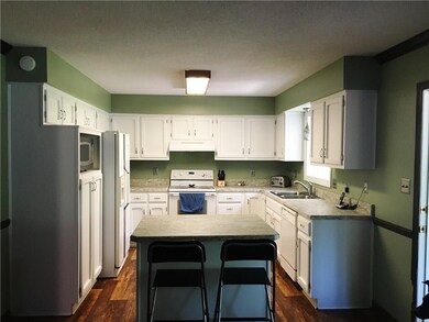 140 Williamsburg Ln, Franklin, IN 46131 - photo 3