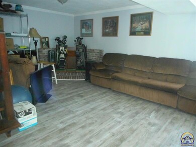 5125 SW 32nd St, Topeka, KS 66614 - photo 3