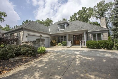 800 Crestway Dr, Columbus, OH 43235 - photo 2