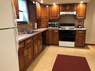 1335 Farmview Dr, Bucyrus, OH 44820 - photo 5