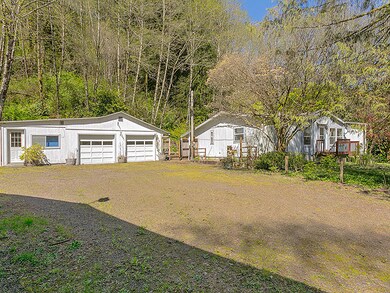 431-496738-Front Left View And Garage