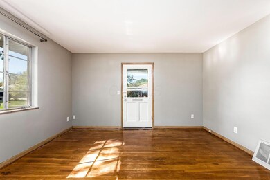 724 Village Dr unit 726, Columbus, OH 43214 - photo 3