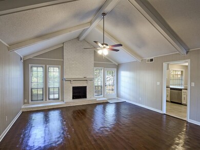 6302 Kingscrest Ln, Memphis, TN 38115 - photo 4