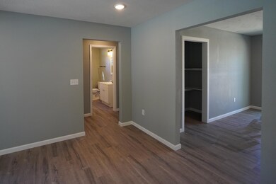 2423 West Walnut - DSC01252