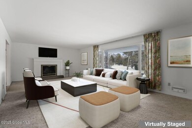 2528 Peters Ln, Schenectady, NY 12309 - photo 4