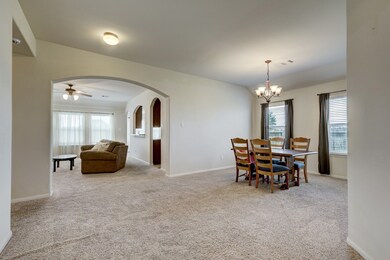 1123 Lasso Ct, Alvin, TX 77511 - photo 4