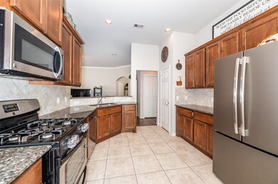 3213 Birkhill Ct, Bay City, TX 77414 - photo 5