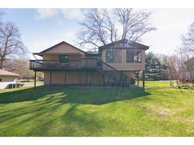 Enjoy your backyard from the deck and 4 season por