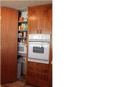 LARGE PANTRY FOR EXTRA STORAGE