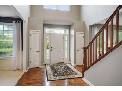 GRAND 2 STORY ENTRY