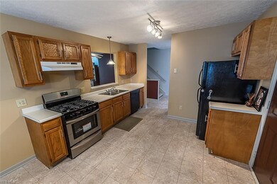 Spacious kitchen with all appliances included in s