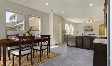 1732 Yaupon Trail Ct, Alvin, TX 77511 - photo 7