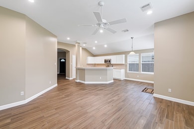 18823 Knobby Oaks Place, Magnolia, TX 77355 - photo 4