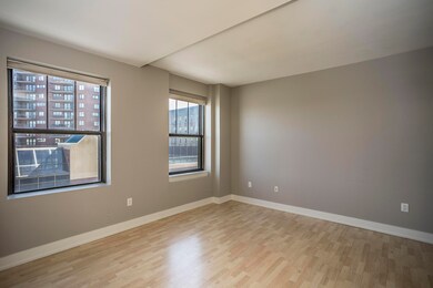 400 Walnut St_09