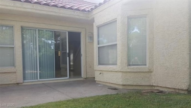 6974 Emerald Springs Ln, Las Vegas, NV 89113 - photo 4