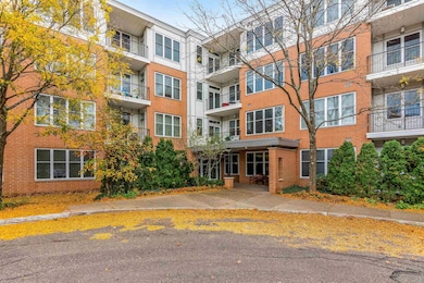 370 Farrell St unit 303, South Burlington, VT 05403 - photo 3