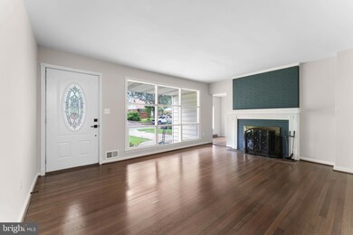 6119 84th Ave, New Carrollton, MD 20784 - photo 3