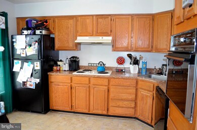 47 Tudor Ct, Lutherville Timonium, MD 21093 - photo 3