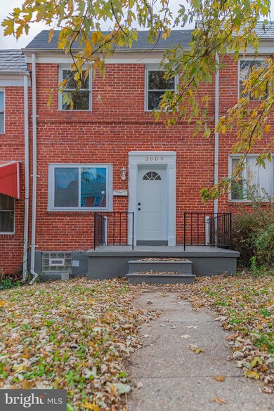 3809 Rokeby Rd, Baltimore, MD 21229 - photo 2