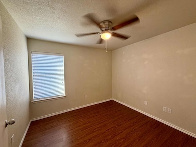 900 Timber Oaks Ln, Arlington, TX 76010 - photo 3