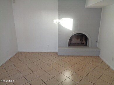 10633 Springwood Dr unit C, El Paso, TX 79935 - photo 3