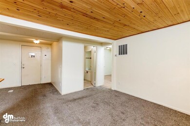 15-Living Room 20200914-DW-3695