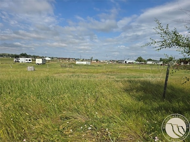 541 10th St E, Baker, MT 59313 - photo 3