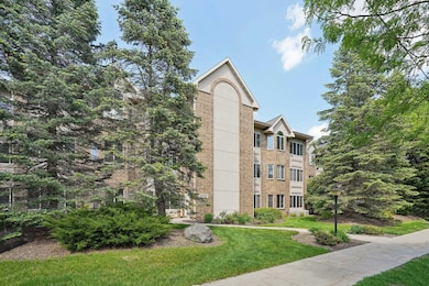 1610 Wheeler Rd unit 2C, Madison, WI 53704 - photo 2