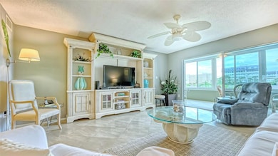 Peppertree Bay unit 305, Sarasota, FL 34242 - photo 5