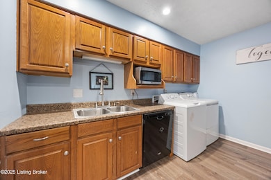 11719 Pond Creek Dr, Louisville, KY 40272 - photo 7