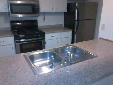 Kitchen - 4819 Farber Row